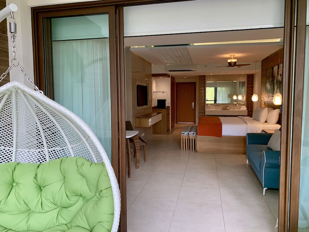 Azura Beach Resort - All Inclusive - Adults Only - Property Image 4