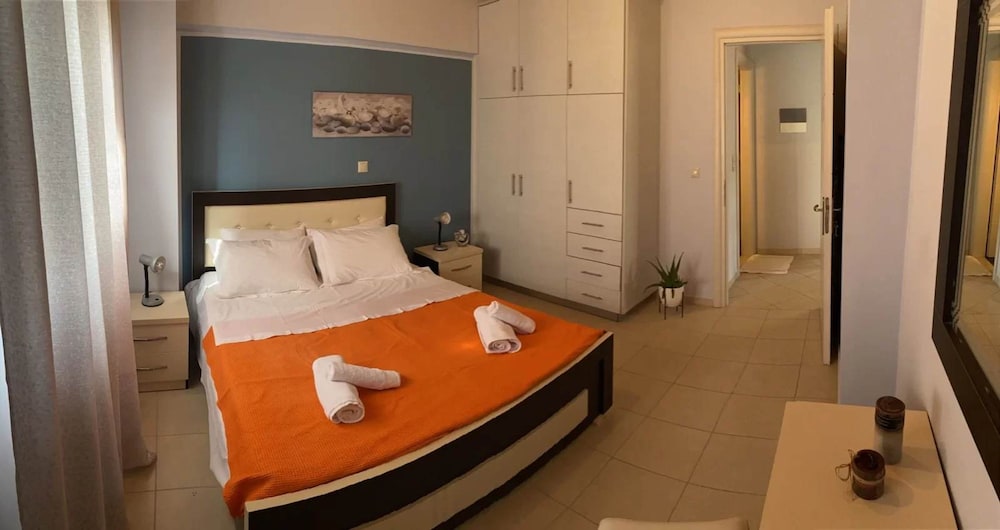 Villa Orestis - Stoupa Garden Getaway