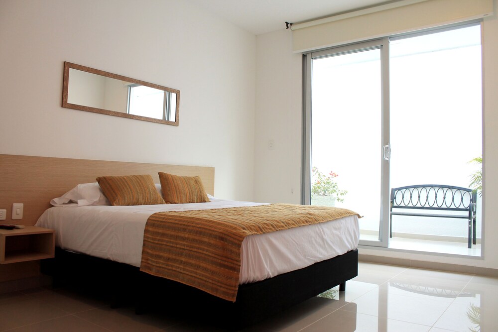 Color Hostel