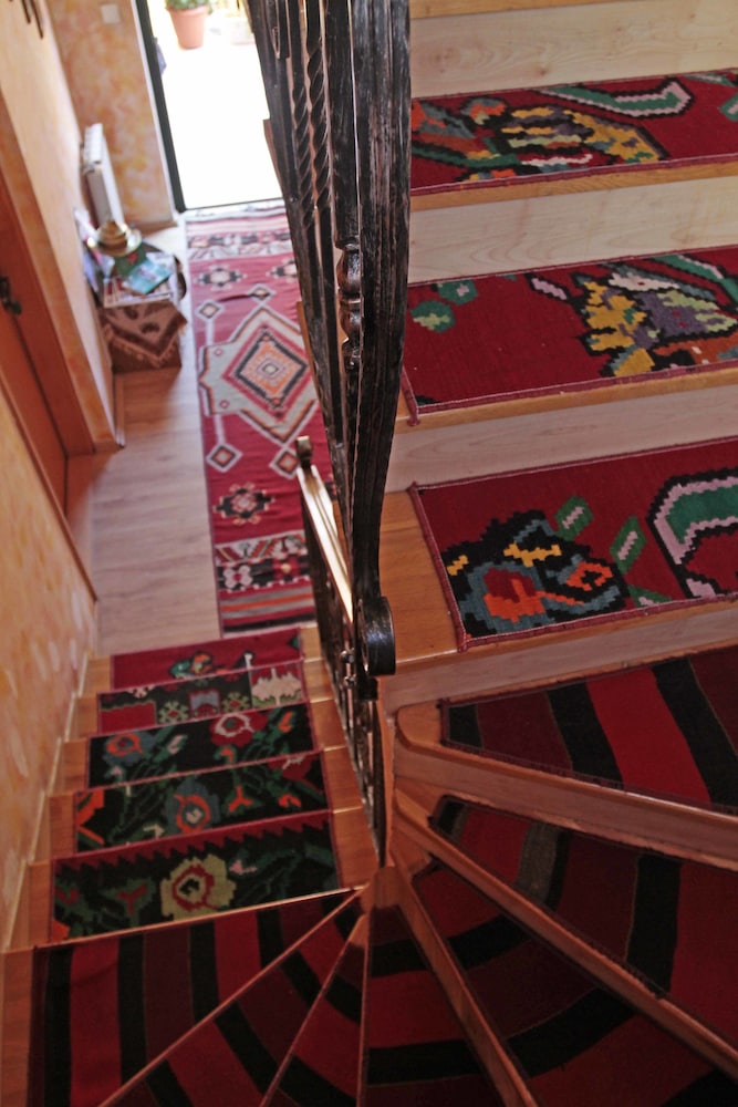 Guest House Kandilj view 3