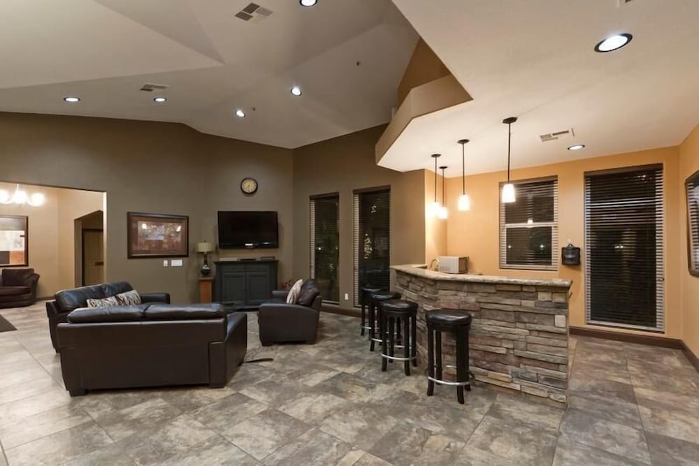 Something Borrowed By Signature Vacation Rentals