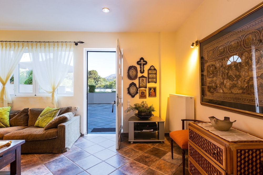 Villa Aurora