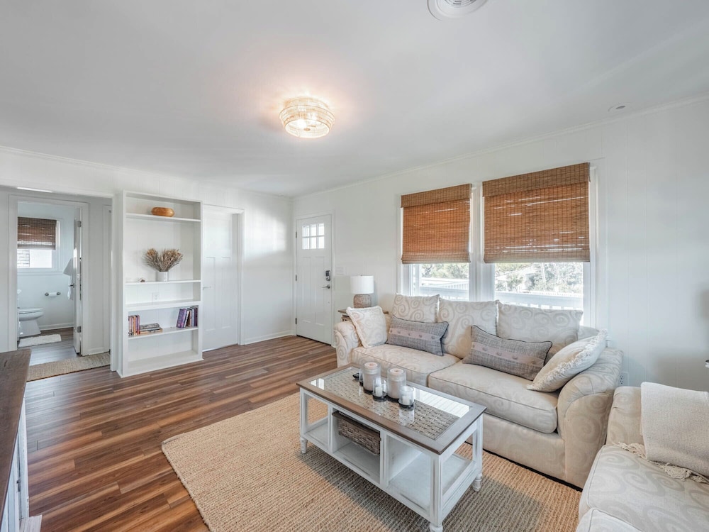 Little Bird by Topsail Realty