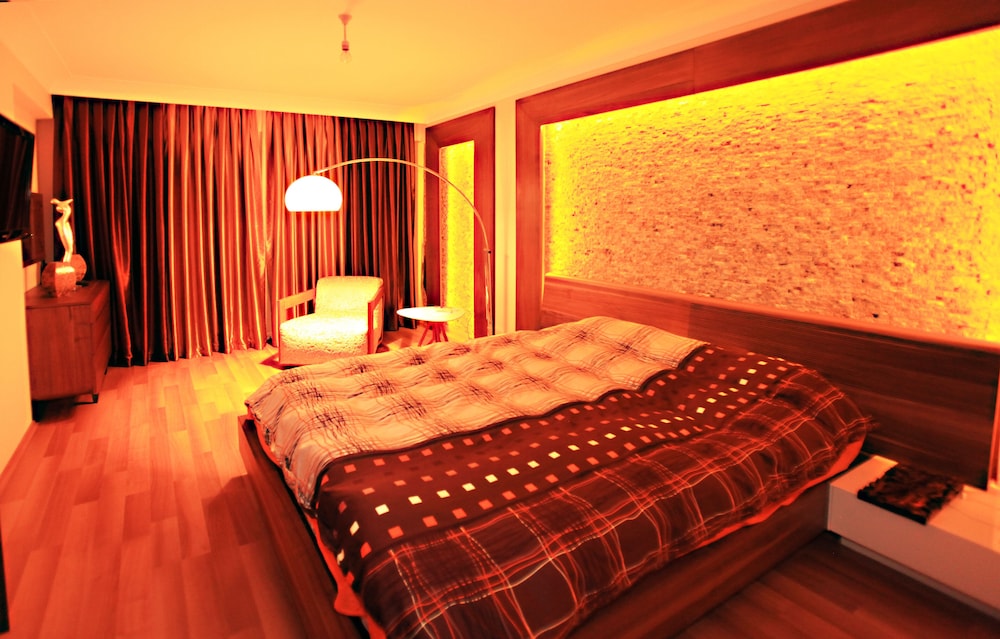 Paradise Town Villa Premium