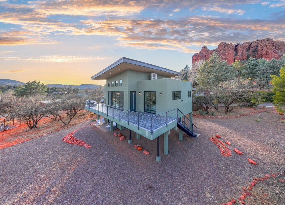 NEW Moondance Private Studio Cathedral Rock Hiking