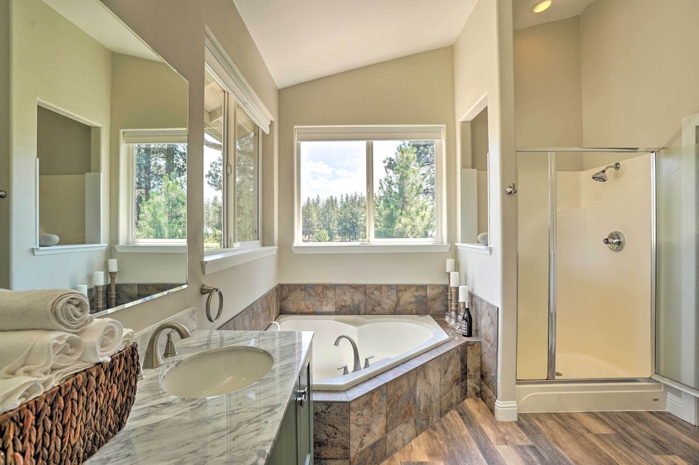 10-acre Bend Home < 4 Mi to Old Mill District