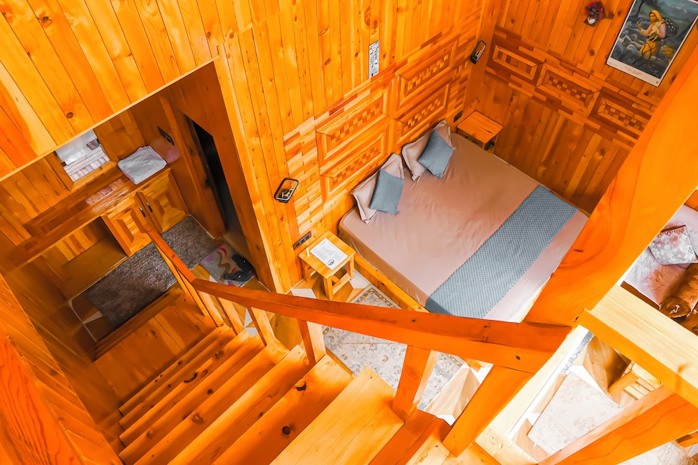 WOW Treehouse & Cottages