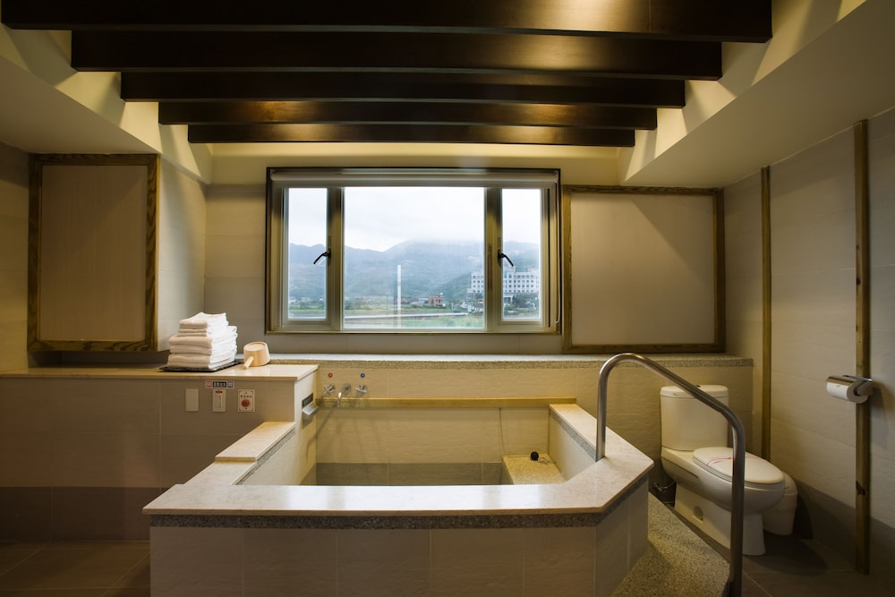 Chat Hot Spring Resort