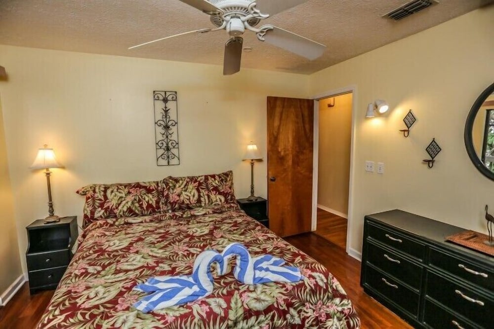 191 Anchorage Villa D view 3