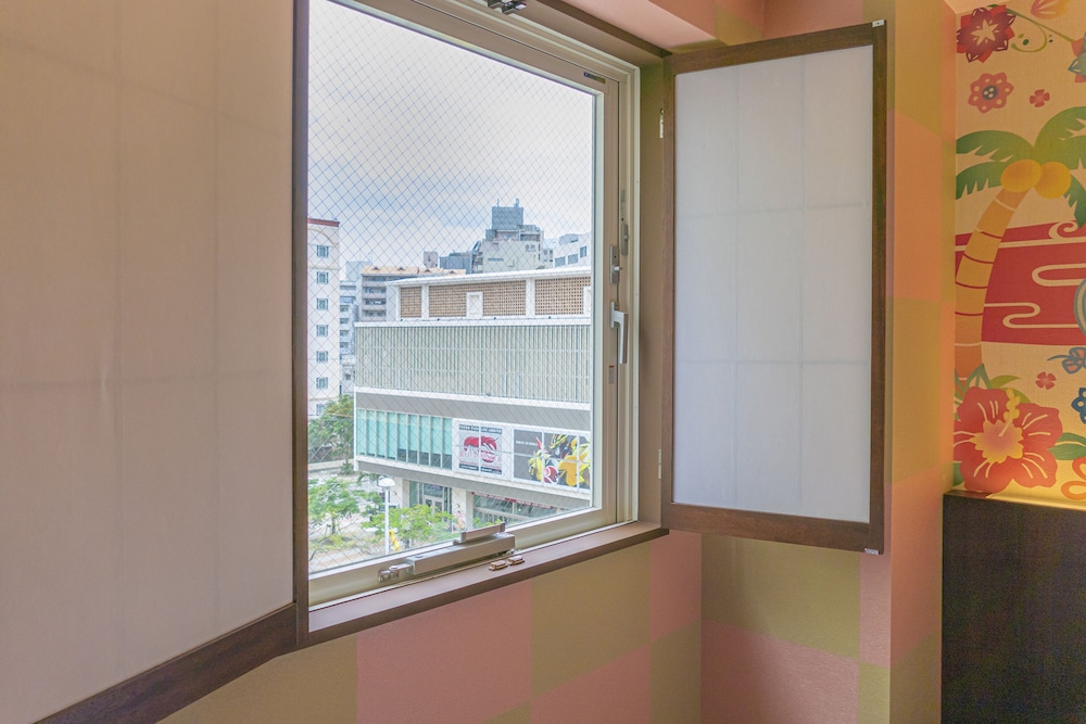 HOTEL OKINAWA WITH SANRIO CHARACTERS 54