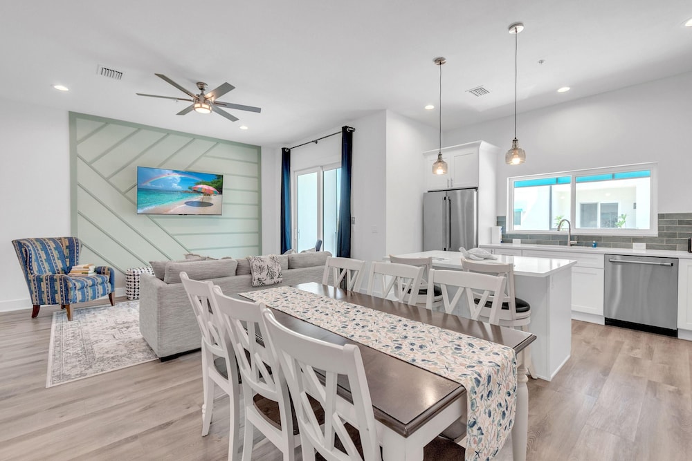 Azul Townhomes B3