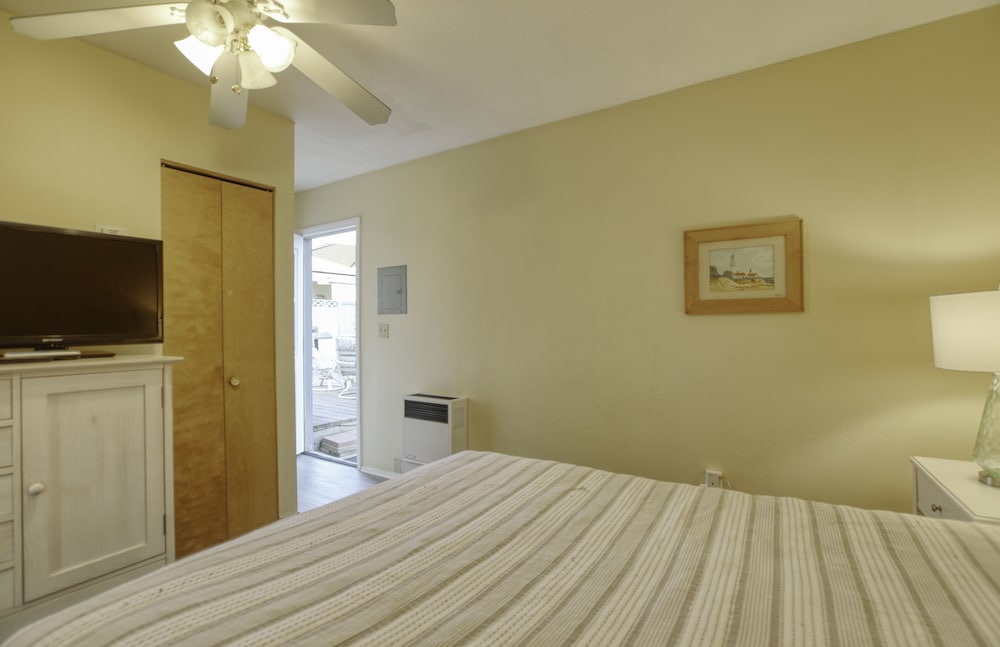 369 Stimson 3 Bedroom Home by Redawning view 5