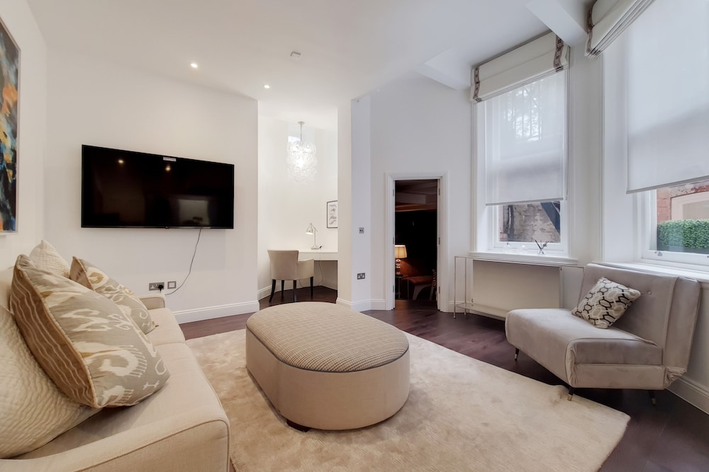 The Knightsbridge Residences