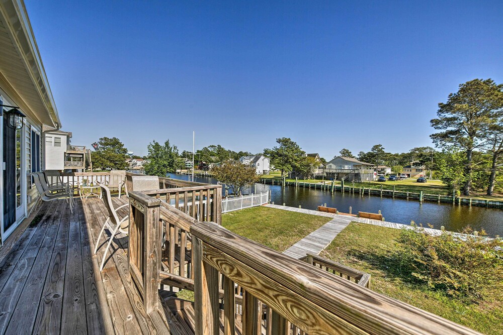 Boat Dock & Kayak: OBX Getaway on the Harbour view 4
