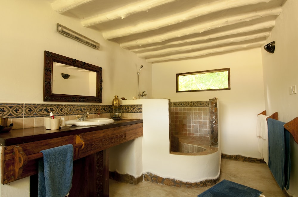 Kinasi Lodge view 4