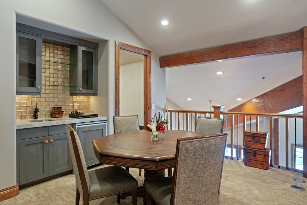 504 - Five Bedroom Penthouse Grand Lodge 5 Condo