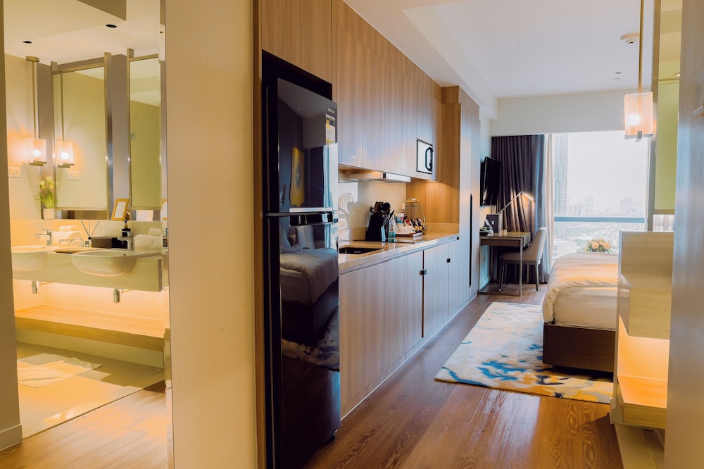 Hotel Residences at Acqua
