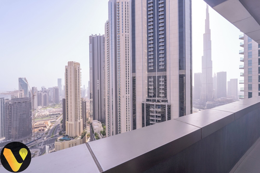 Vogue Stylish Apt Near Dubai Mall & Burj