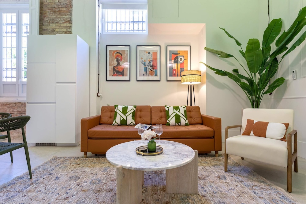 Stylish Apartment in Central Seville. Boteros