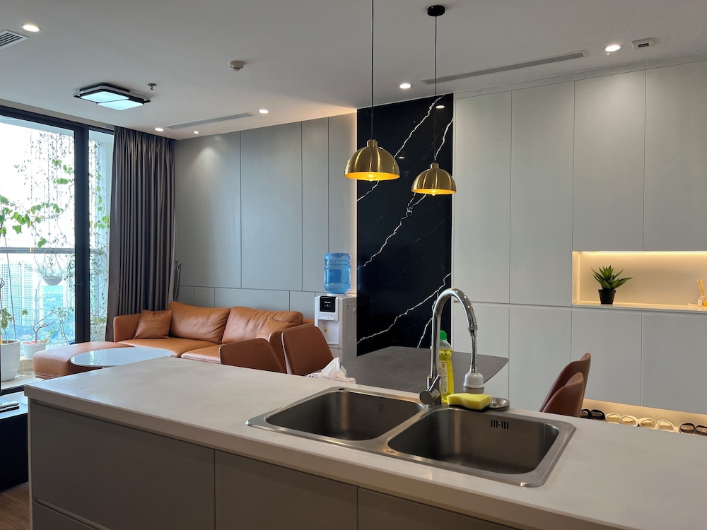 Vinhome SkyLake - Service Apartment