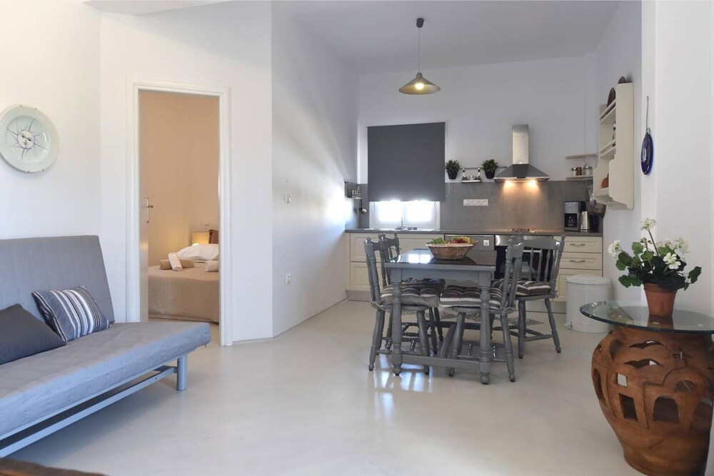 Vagia Calm House in Paros view 4