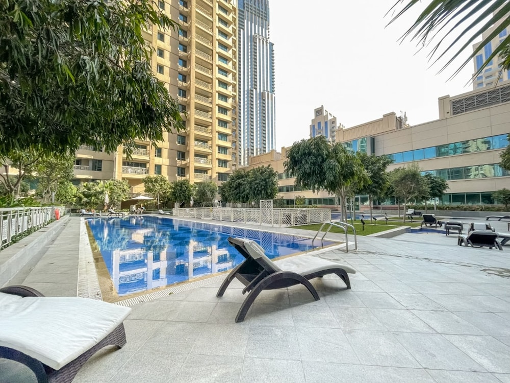 Upscale 2BR With Breathtaking Burj Views
