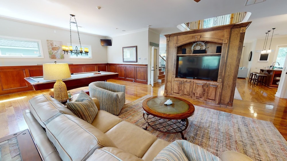 The Pelican House by Tybee Vacation Rentals