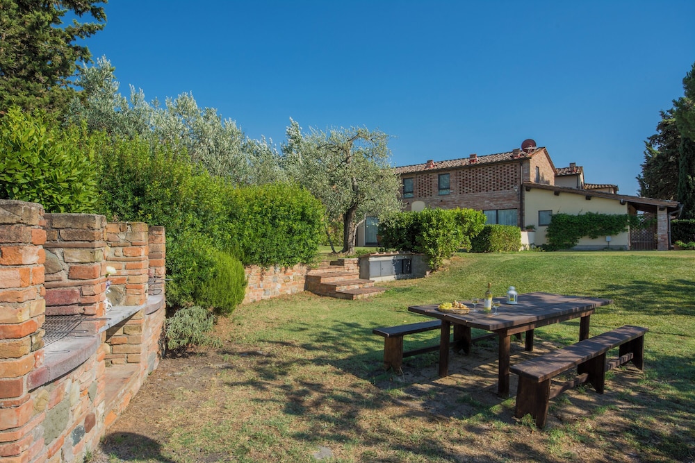 Amazing Chianti Site Fienile Shared Pool