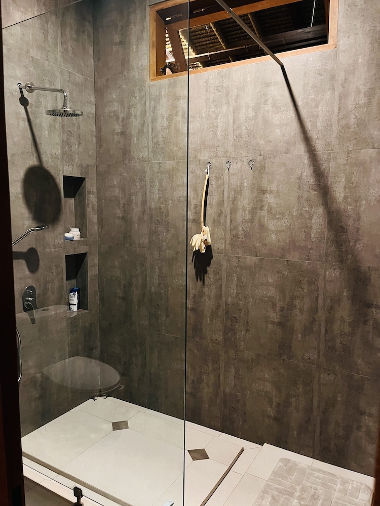 Photo 37