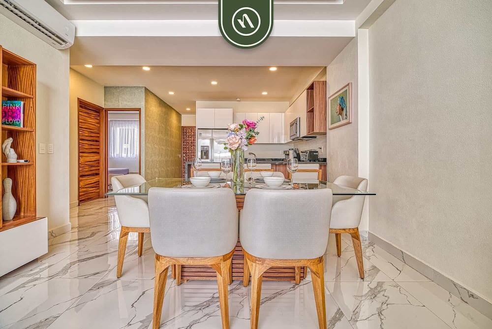 2BR Condo With Private Balcony - Padel Court