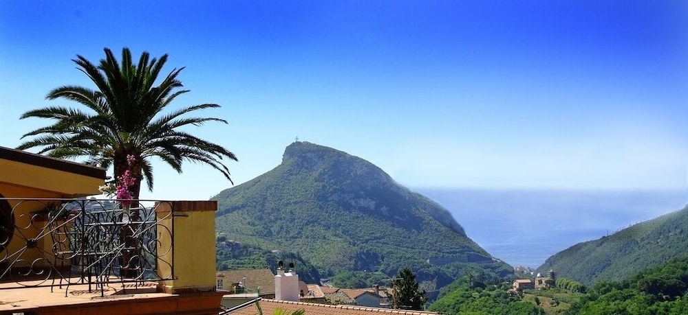 Villa Amalia Resort photo 4