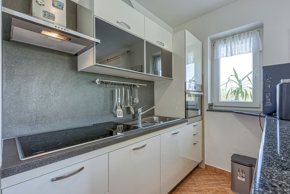 Sea Breeze Residence Mariella