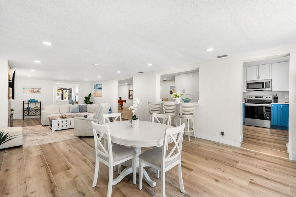 121 Atlantic Blvd