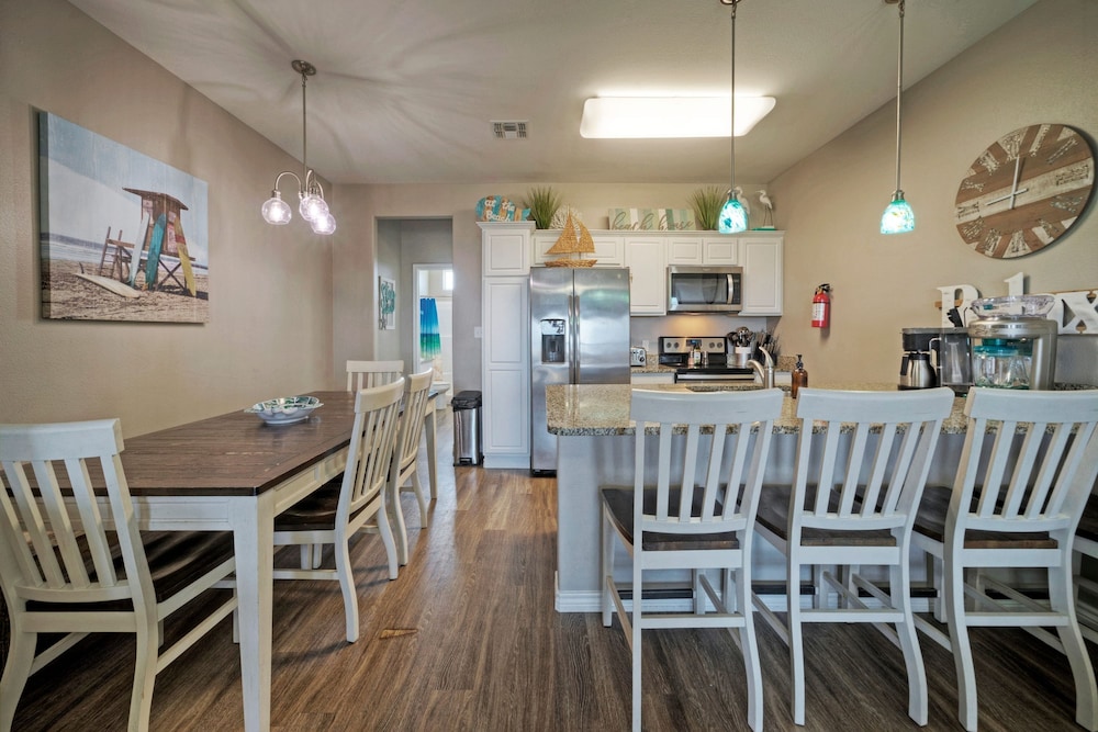The Beautiful Place by Avantstay Mins to Beach Family-friendly Pool