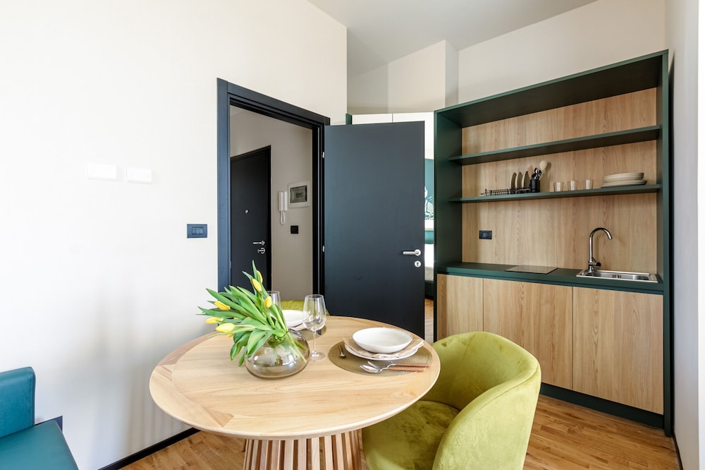 Quantum 5 Electron in Milano