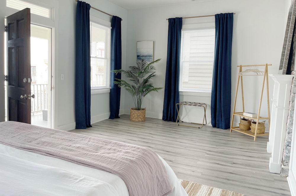 Stylish 1900s Renovated Apartments