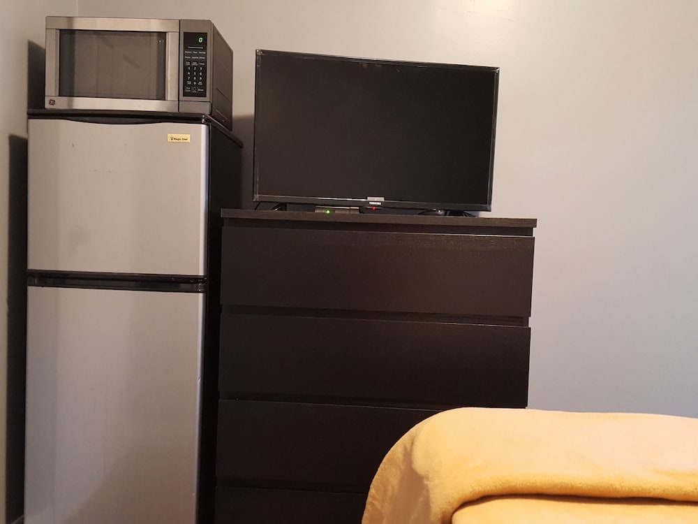 Sarnia Vacations - Palace Inn Motel - Property Image 3