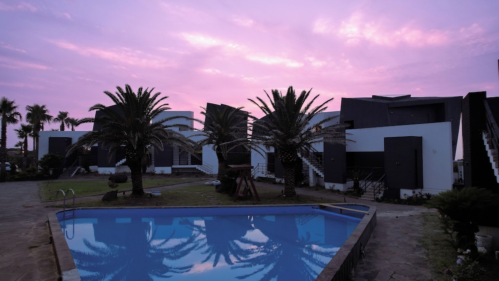 Yegerina Resort
