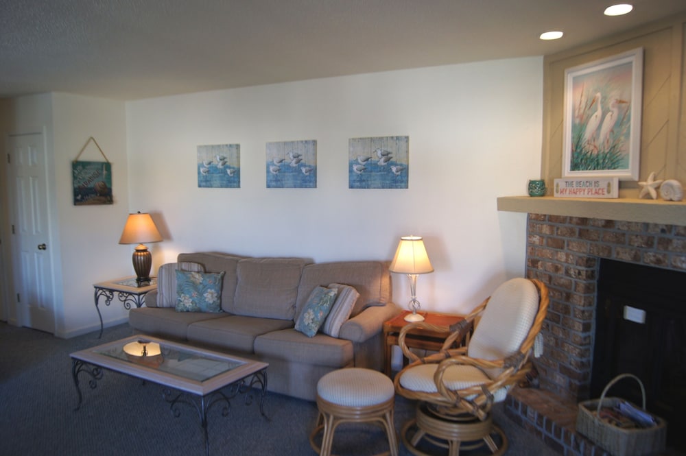 Tilghman Lakes B3 by RedAwning