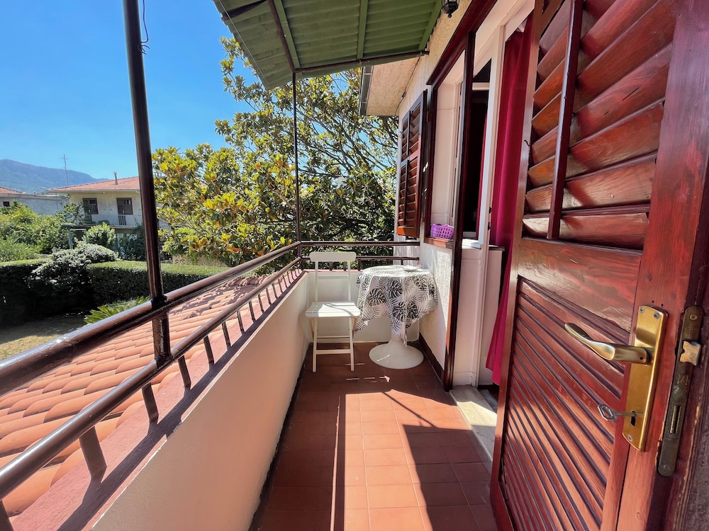 Room in House - S4 - Double Room in the Centre of Jelsa With Private Bathroom Next Door view 5