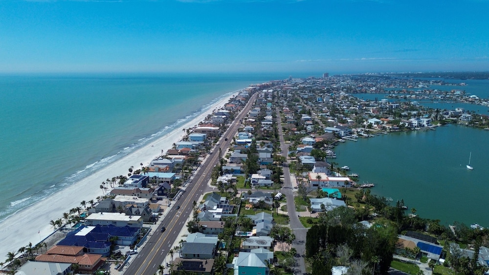 Azul Townhomes B3