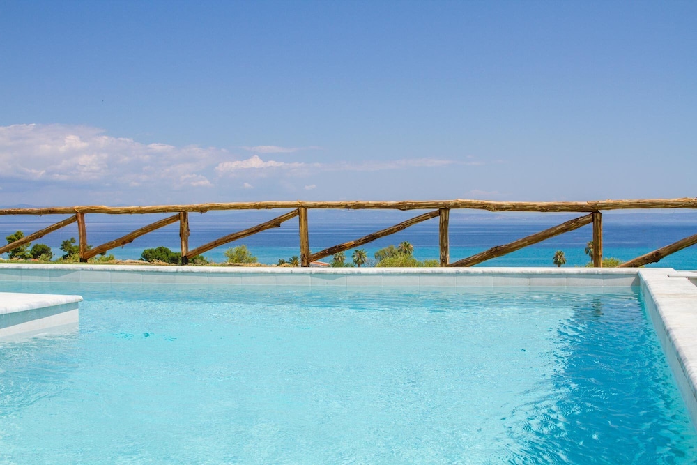 Sunrise Villas Collection