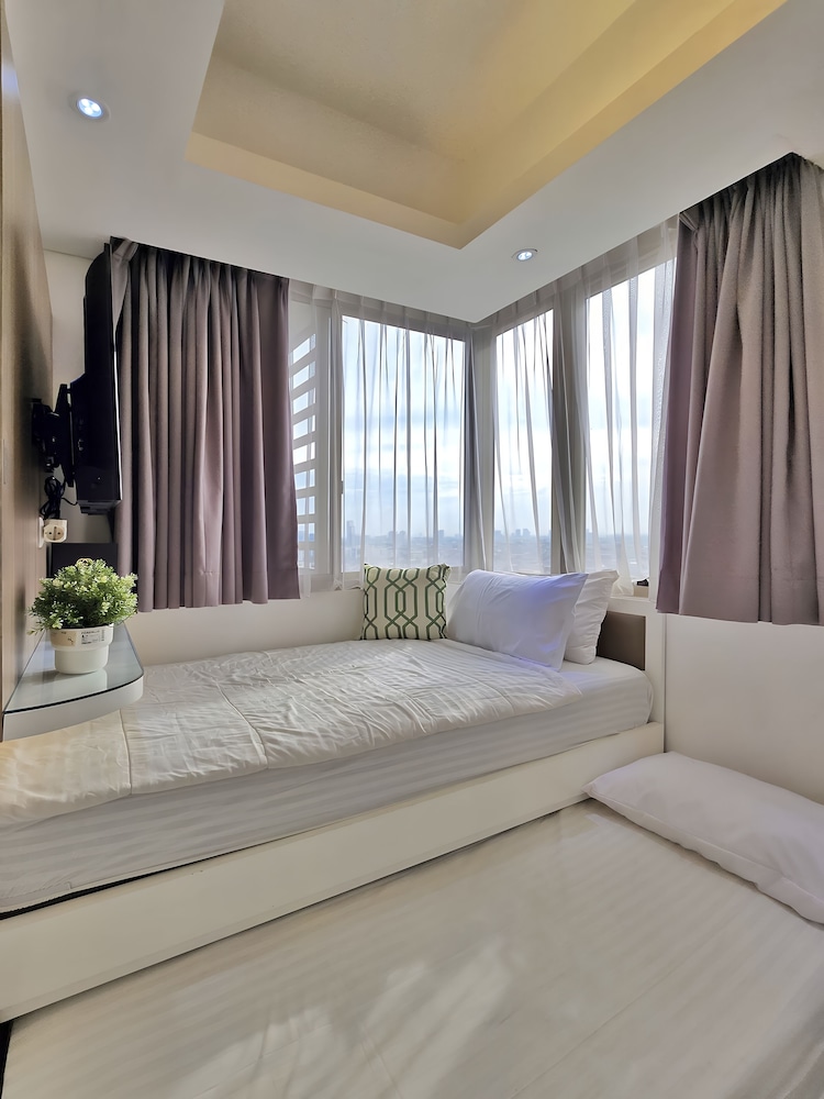 Staysanliving - Taman Anggrek Residence
