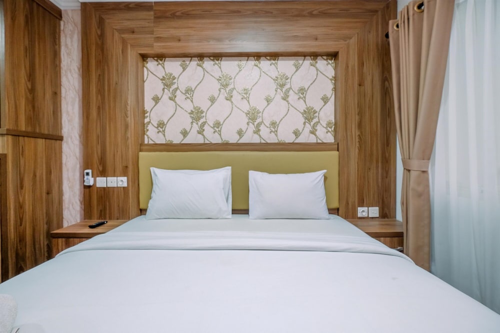 Minimalist and Cozy Studio Sentul Tower Apartment