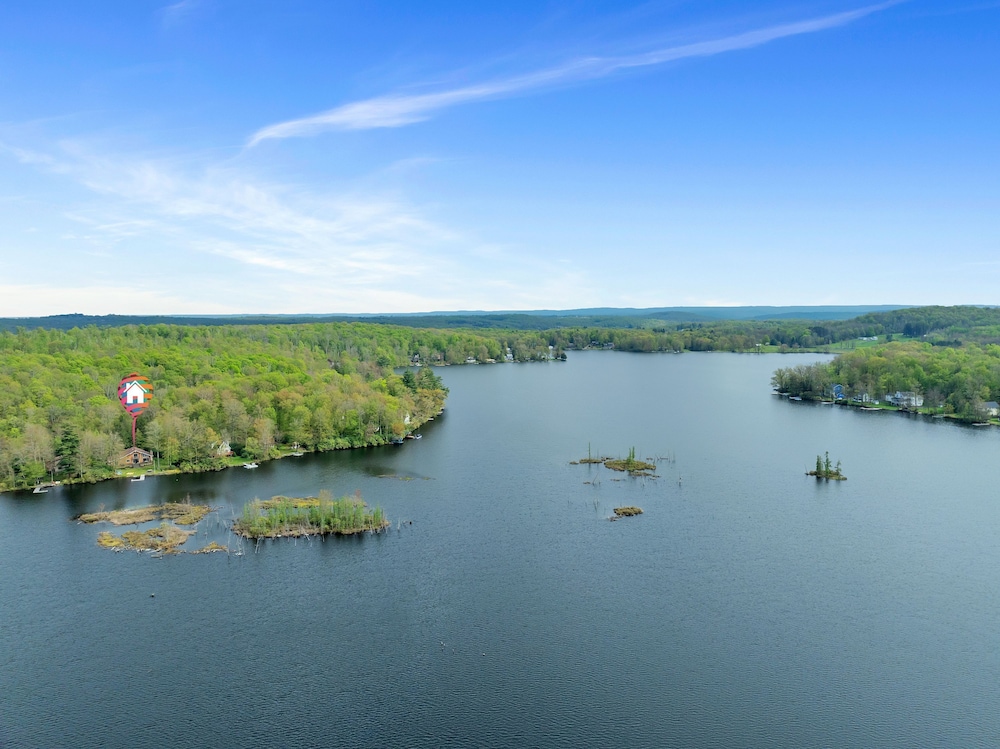 Lakefront Escape - Family Friendly Kayaks