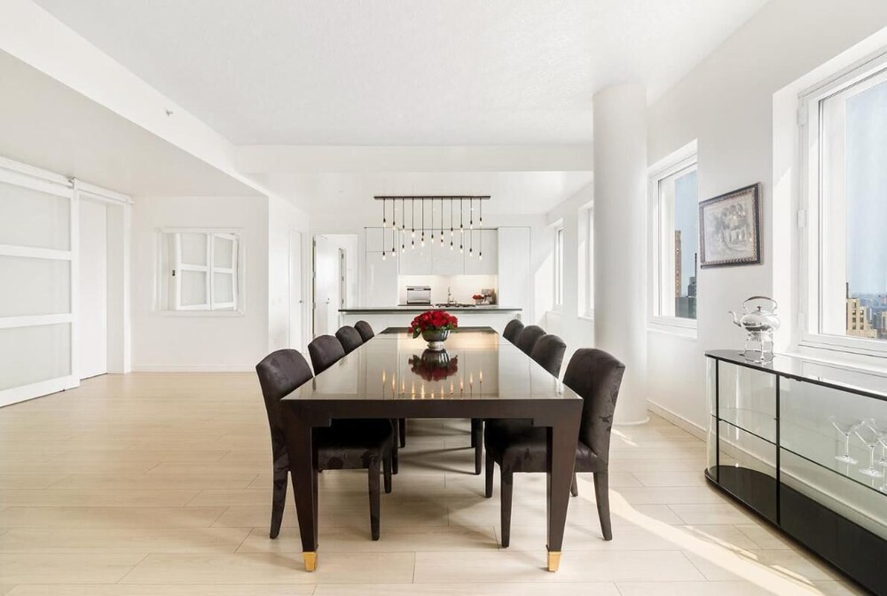 5 Bedroom Luxury Apartment - Grand Opening Promotion - 3