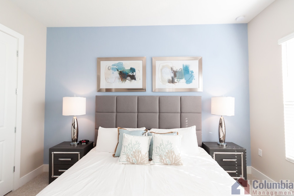 Summerville Vacation Homes by Columbia Management