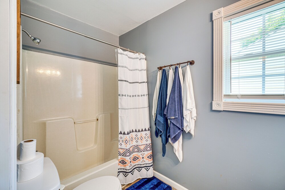Hike, Fish & Ride: Pet-friendly Huntsville Home