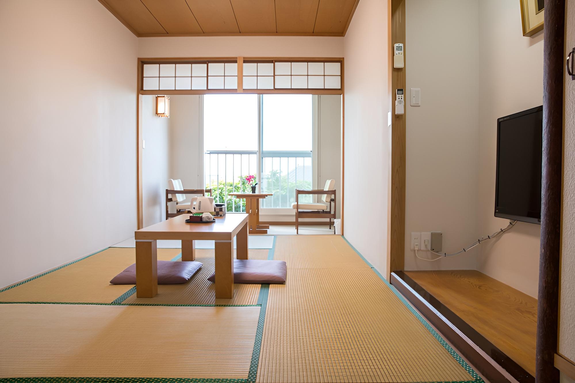 Atami Red House