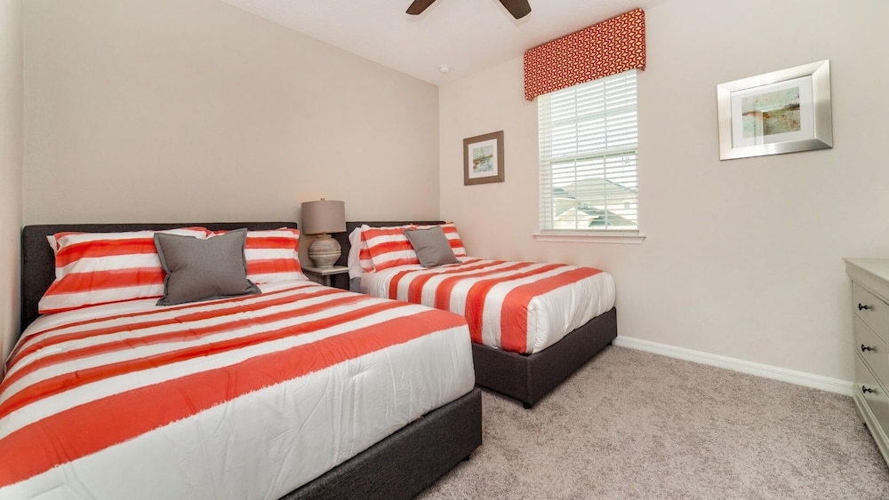 Solara Resort 4 Bedroom Home with Private Pool 4 Home